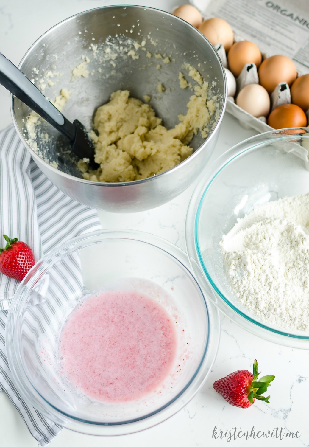 Looking for a decadent cupcake recipe using strawberries? Try this copycat recipe for Sprinkles Strawberry Cupcakes! The best cupcake you'll ever try!