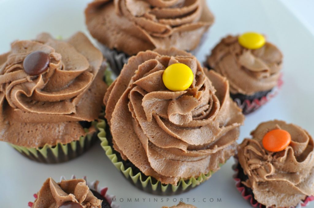 Love Reese's Peanut Butter Cups? Make them into cupcakes with this divine recipe for Reese's Peanut Buttercream!