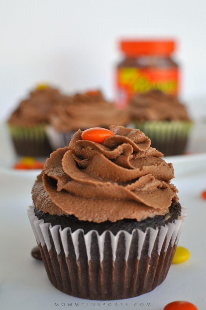 Love Reese's Peanut Butter Cups? Make them into cupcakes with this divine recipe for Reese's Peanut Buttercream!