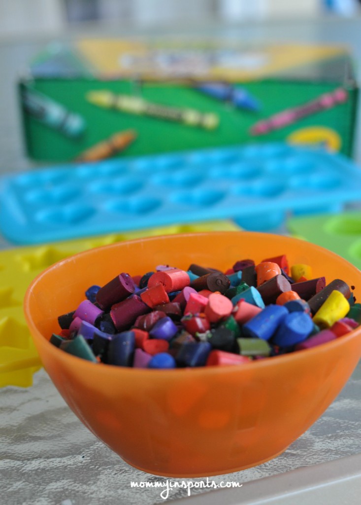 Easy DIY party favors: Fun Shape Crayons from Silicone Molds! 🖍 #birt