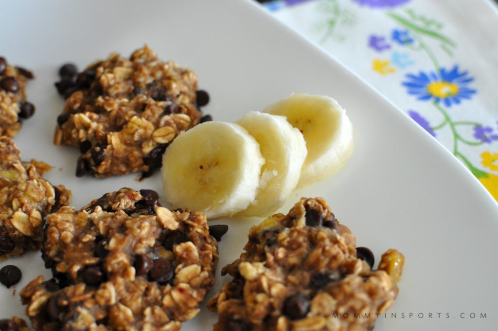 Looking for an easy recipe to make with the kids? Try these simple yet delish 3 ingredient cookies! No measuring, no mixers, no fuss!