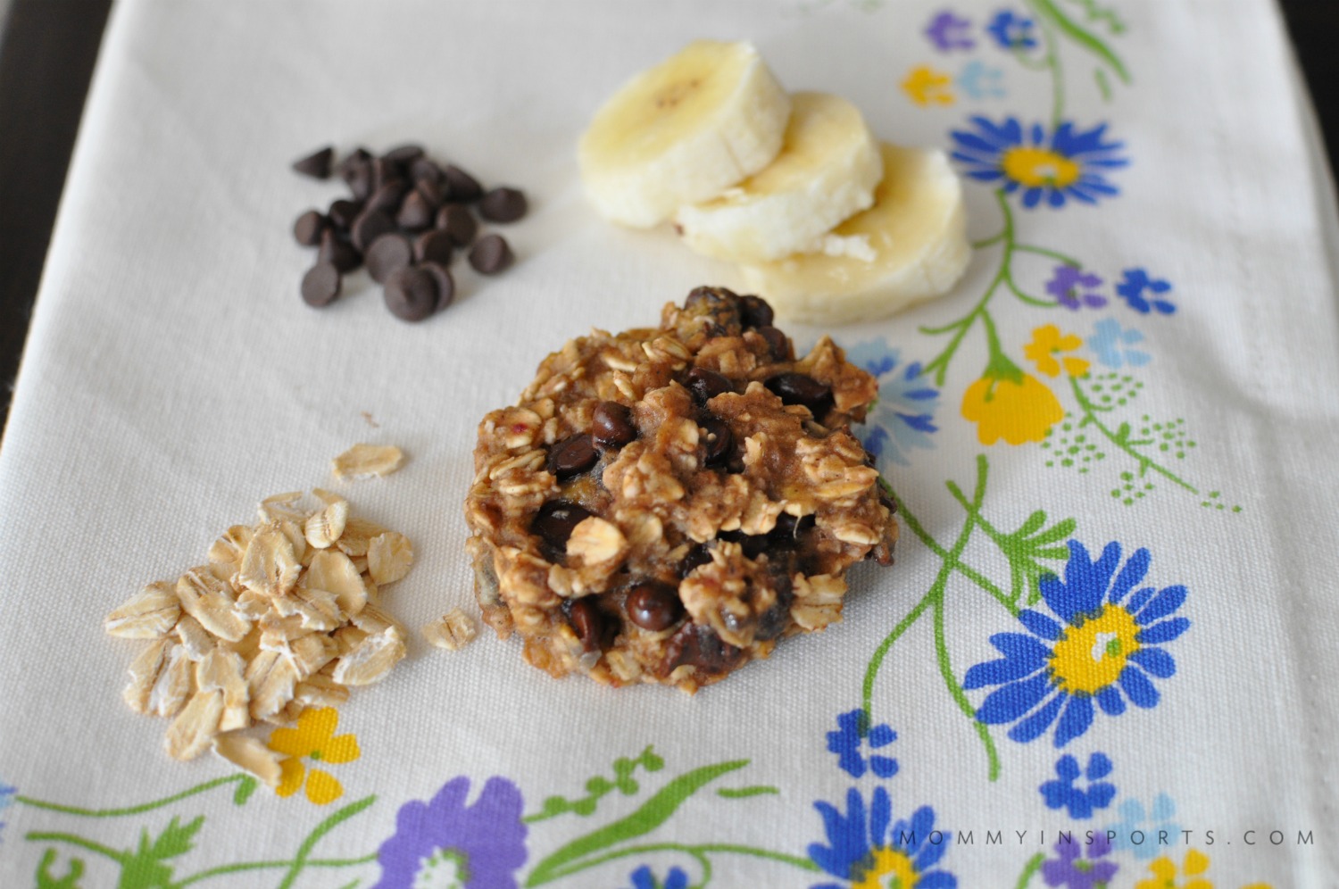 Looking for an easy recipe to make with the kids? Try these simple yet delish 3 ingredient cookies! No measuring, no mixers, no fuss!