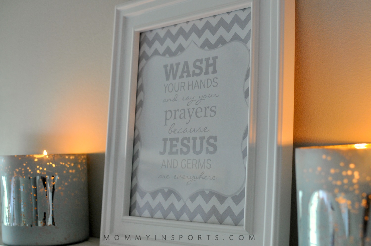 Looking for a cute printable to dress up your kids bathroom? They won't forget to wash their hands with this hanging near their sink! Print out this FREE bathroom printable now!