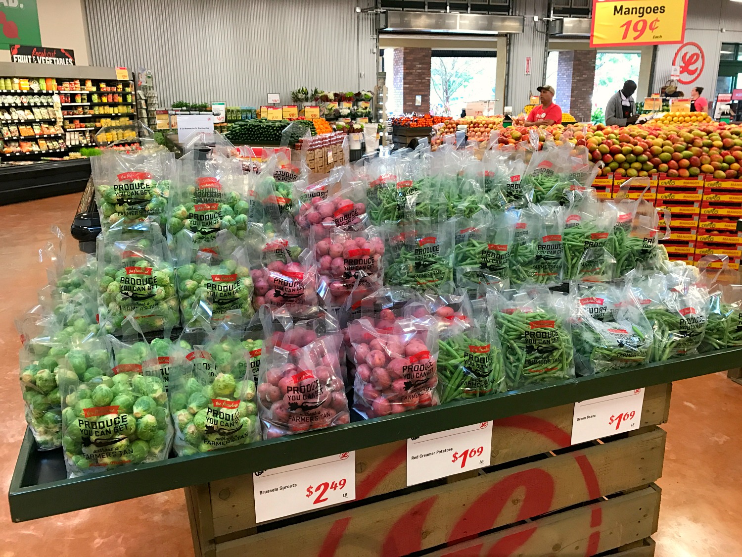 Looking for natural and organic food at affordable prices? Then check out Lucky's Market in Plantation, it's every foodie's dream!