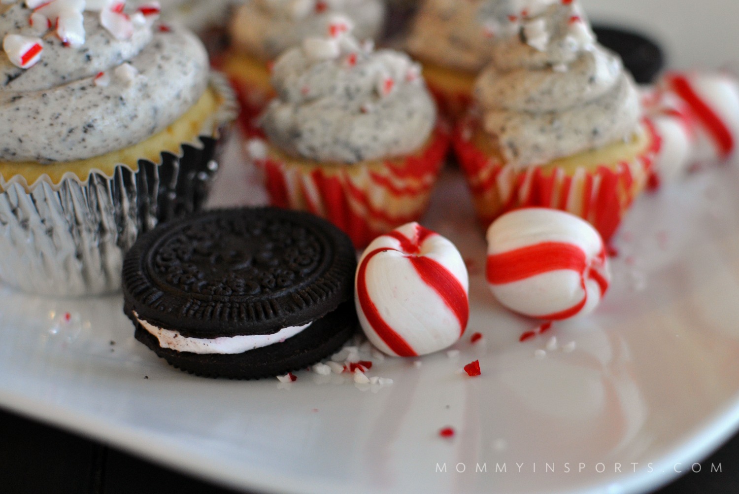 Looking for the perfect vanilla peppermint cupcakes recipe? Try these with some homemade peppermint Oreo frosting! Will spice up any holiday party!