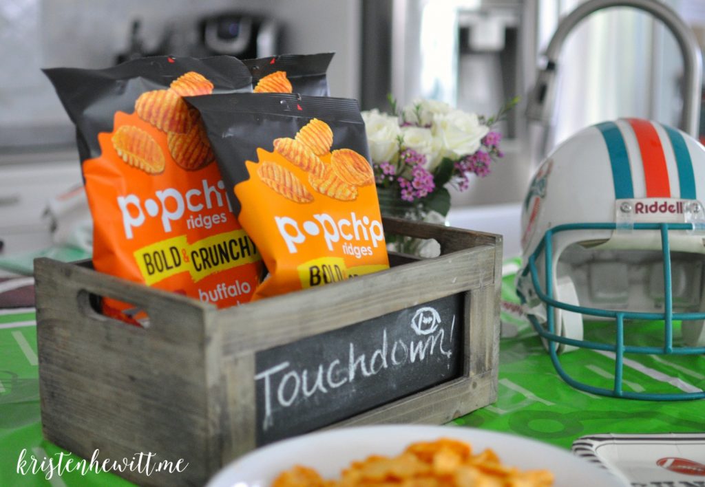 The Super Bowl is almost here and almost as important as the big game are the snacks! So make these 5 Super Bowl snacks and satisfy everyone in your family!